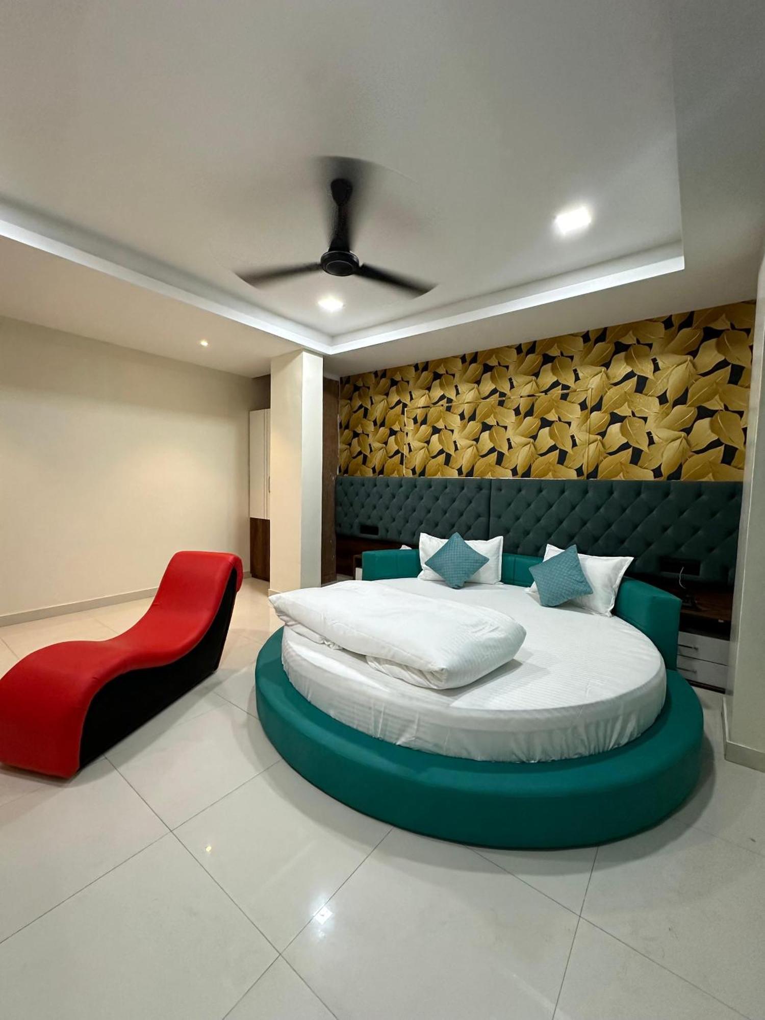 Hotel Elite Stay Púna Kültér fotó